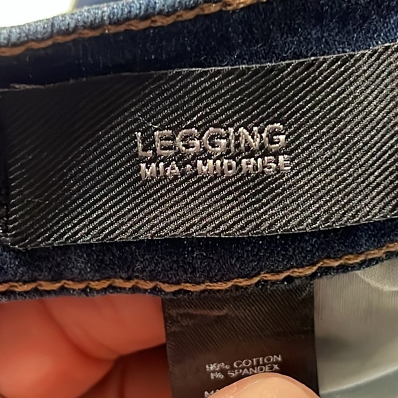 Express Jeans Legging MIA Midrise 8s NWOT Destructed Dark Wash - Picture 6 of 12